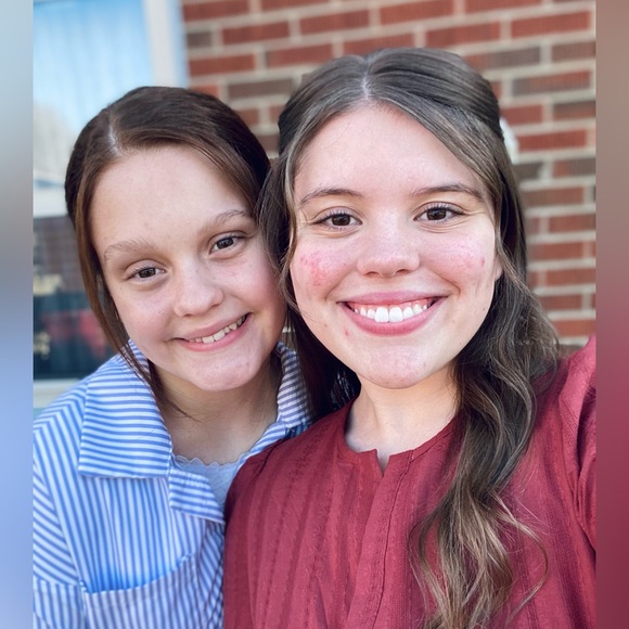 Meet your Posher, Mckenzie - Picture 8 of 12